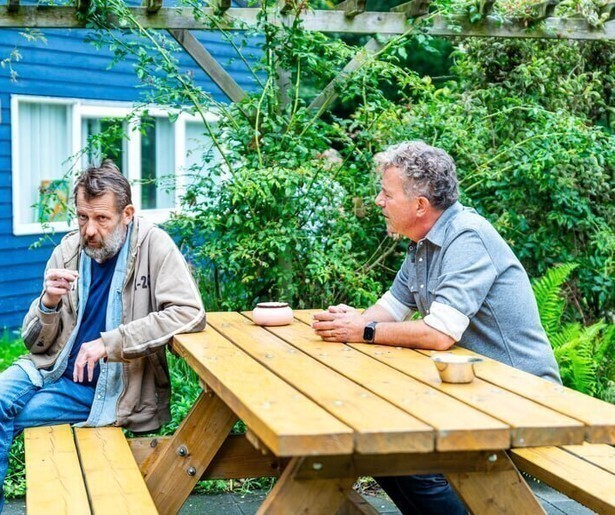 Bert van Leeuwen brengt in Soep, Sores en Soelaas een bezoek aan Huis & Haard in Beuningen 