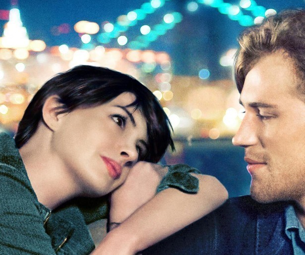 Anne Hathaway wil haar broertje via Johnny Flynn beter leren kennen in Song One