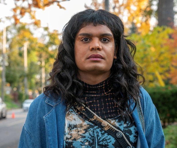 Bessy ontwaakt uit haar coma in slotaflevering Sort Of