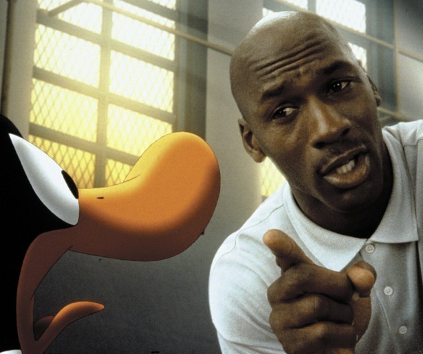Bugs Bunny basketbalt met Michael Jordan in familiefilm Space Jam
