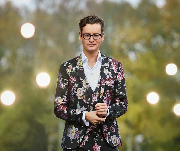 Splinter Chabot presenteert de Canal Parade 2023: 'Vier uur lang livetelevisie, echt pittig'