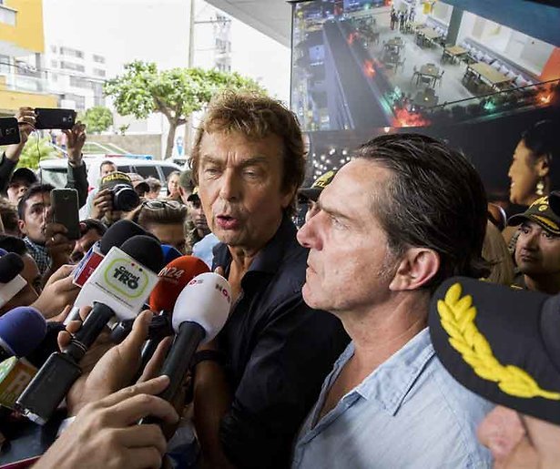 Derk Bolt en cameraman goed behandeld