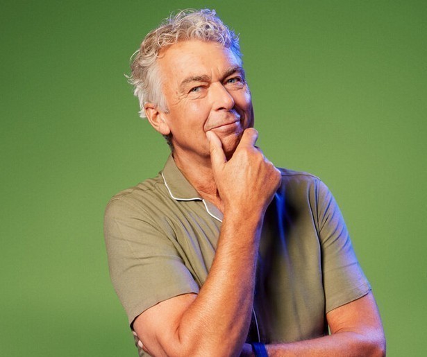 Eleni zoekt haar biologische moeder in nieuwe aflevering Spoorloos