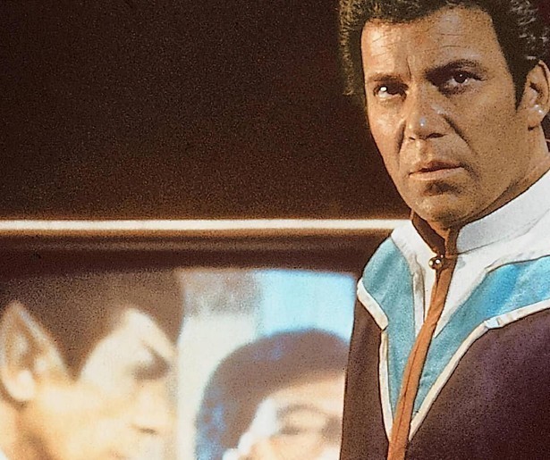 Kapitein Kirk gaat met de Enterprise op zoek naar Spock