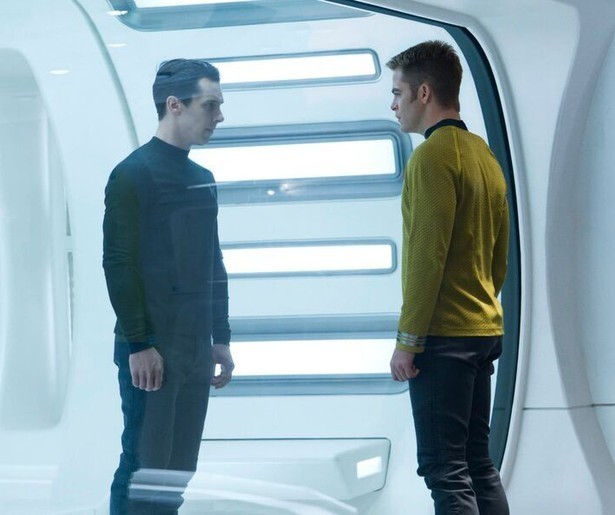 Chris Pine en Zachary Quinto laten niet met zich sollen in Star Trek Into Darkness
