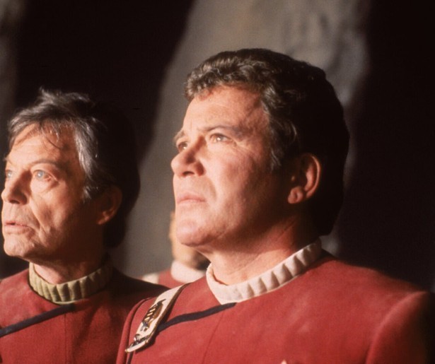 Kapitein Kirk en zijn bemanning gaan weer op ontdekkingsreis door de ruimte in Star Trek V: The Final Frontier