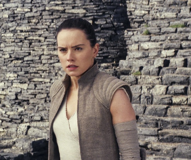 Daisy Ridley ontmoet Luke Skywalker en prinses Leia in Star Wars: Episode VII - The Last Jedi