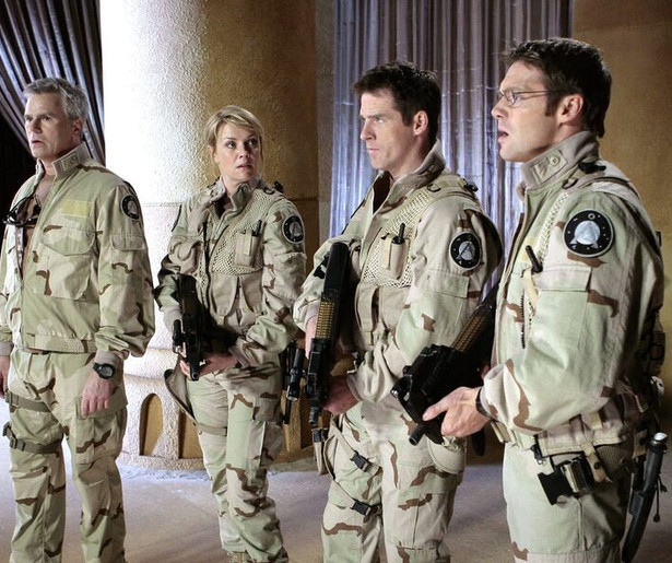 Ben Browder en Amanda Tapping strijden tegen de tijd in Stargate: Continuum