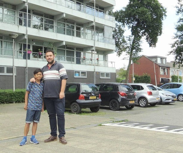 Luis en Max zitten een weekend in een stadskasteeltje