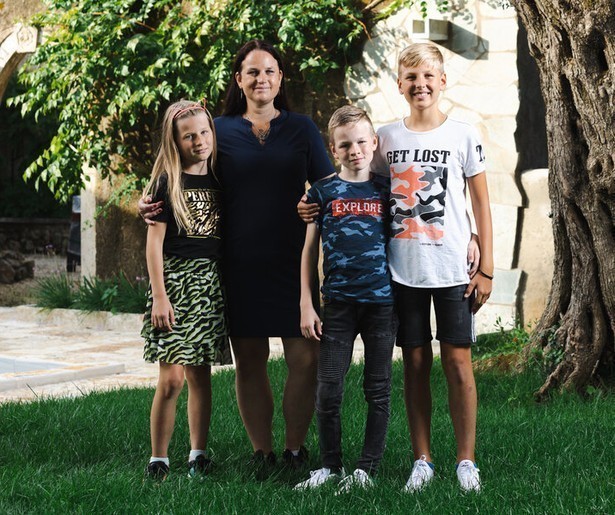 Een buitenlands tripje in Steenrijk, Straatarm