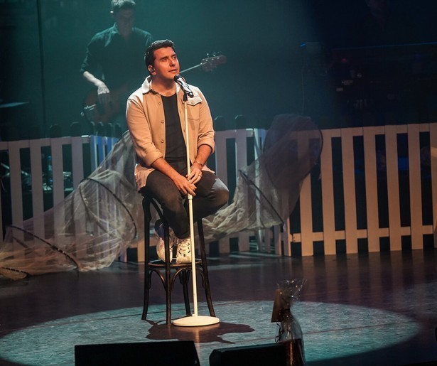 Meezingen met de bekende hits van Jan Smit in Sterren in Concert