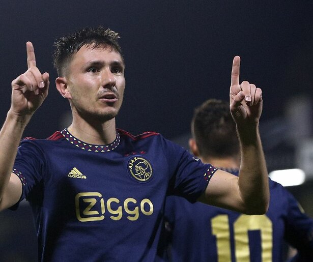 Een absolute topper: Ajax vs. PSV in strijd om Eredivisie