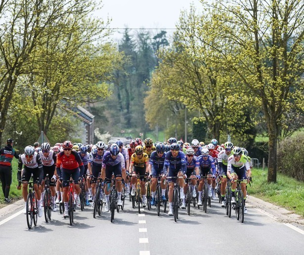 Specialisten staan in de startblokken voor de voorjaarsklassieker Waalse Pijl 