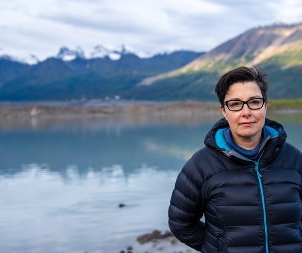 Sue Perkins raakt geïnspireerd door inheemse bewoners van Alaska
