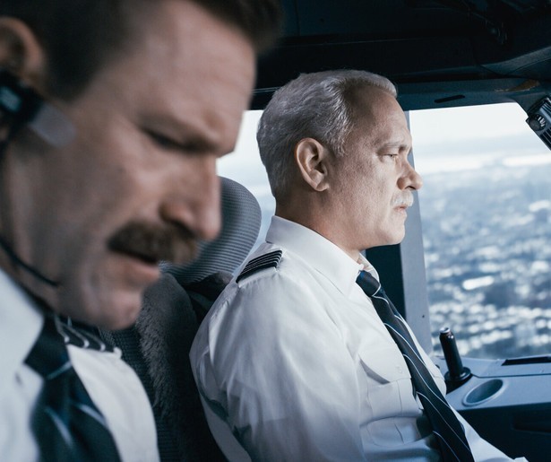 Tom Hanks maakt een spectaculaire noodlanding in Sully