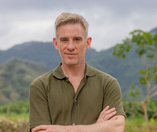 Art Rooijakkers over Survive Your Family: 'Het is een mix van Expeditie Robinson en Rooijakkers over de Vloer'