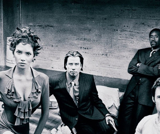 John Travolta heeft een bepaald iemand nodig in Swordfish