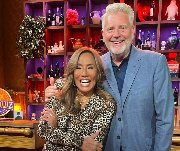 Patty Brard komt langs in een nieuwe aflevering van MAX PubQuiz op NPO 1