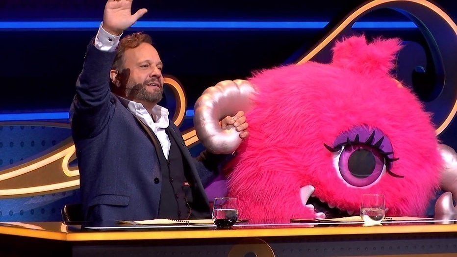 De TV van gisteren: Monsterscore voor halve finale The Masked Singer