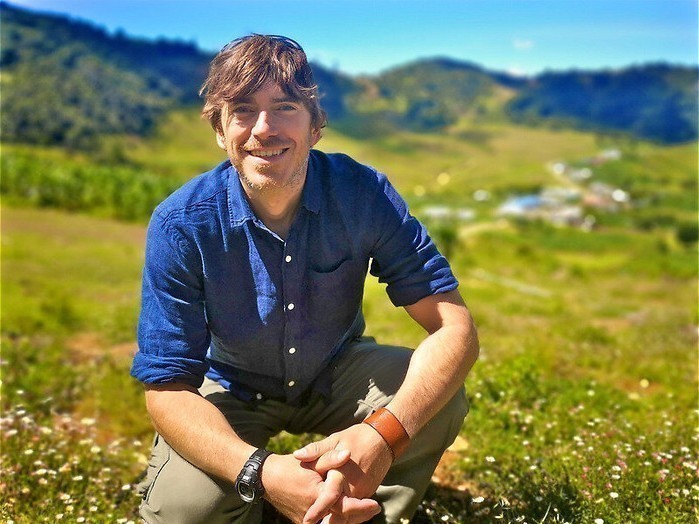 De Britse journalist Simon Reeve op reis De Britse journalist Simon Reeve op reis