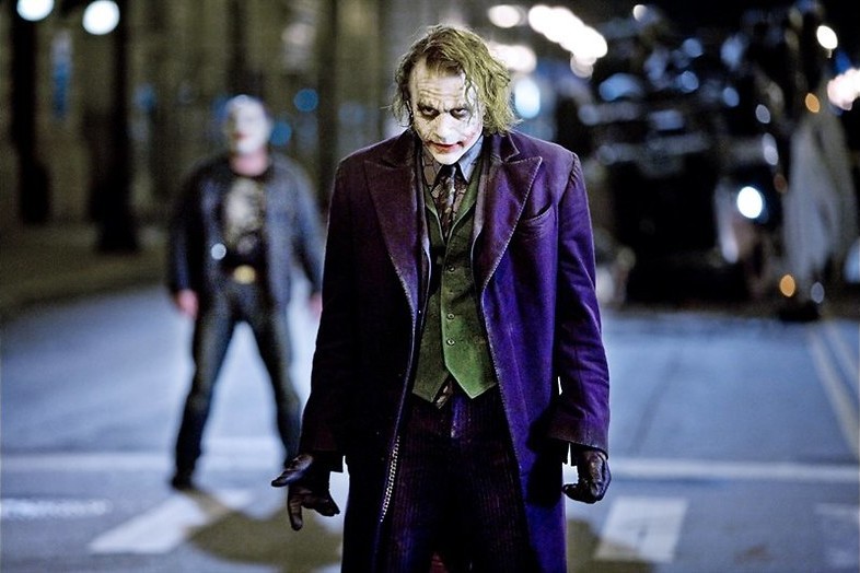 Heath Ledger jaagt iedereen de stuipen op het lijf Heath Ledger jaagt iedereen de stuipen op het lijf
