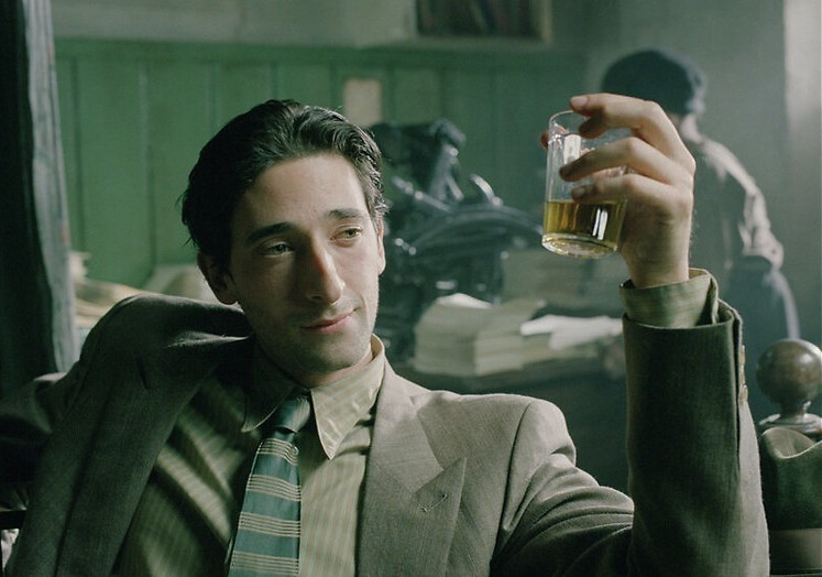 Adrien Brody duikt onder Adrien Brody duikt onder