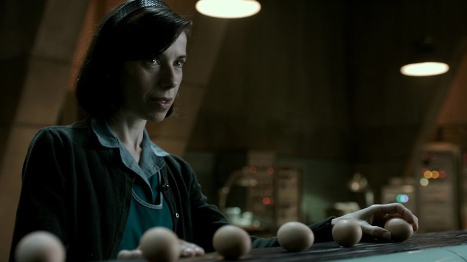 Sally Hawkins valt voor watermonster