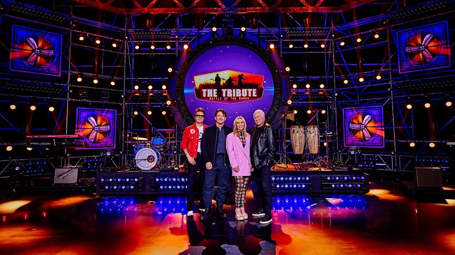 Spike, Johnny de Mol, Angela Groothuizen en Cesar Zuiderwijk