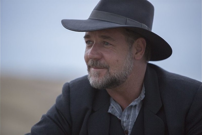 Russell Crowe zoekt zijn zoons Russell Crowe zoekt zijn zoons