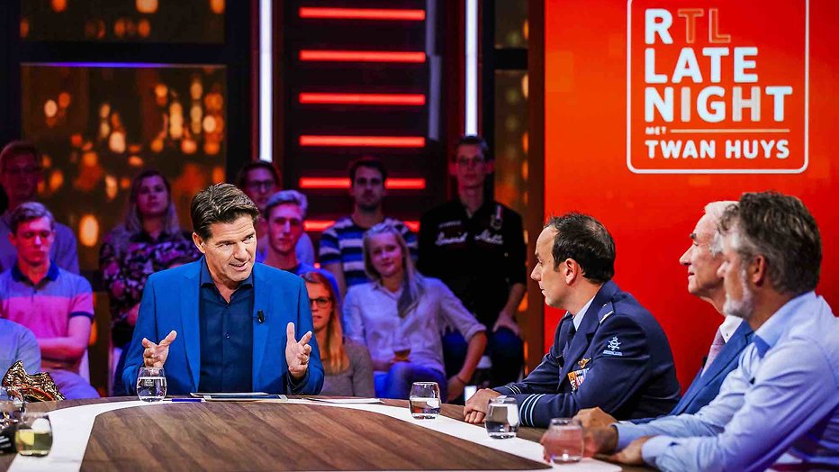 De TV van gisteren: Matige start RTL Late Night met Twan Huys De TV van gisteren: Matige start RTL Late Night met Twan Huys