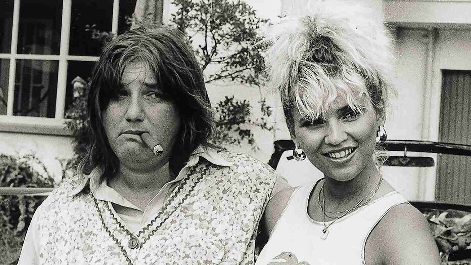 Tatjana Simic en Nelly Frijda voor Flodder