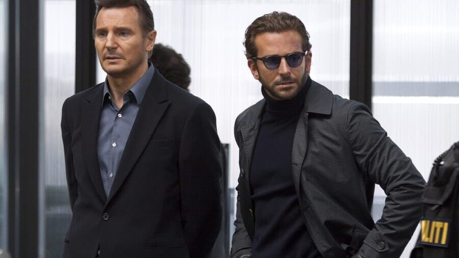 Liam Neeson en Bradley Cooper in The A-Team Liam Neeson en Bradley Cooper in The A-Team