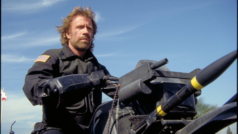 Chuck Norris als kolonel Scot McCoy in The Delta Force Chuck Norris als kolonel Scot McCoy in The Delta Force
