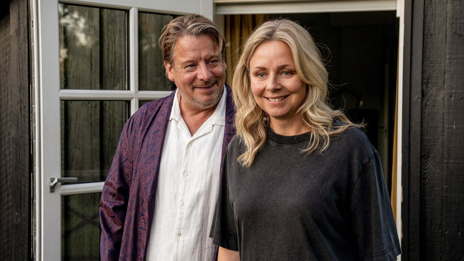 Anders W. Berthelsen en Lene Maria Christensen in The Excavation