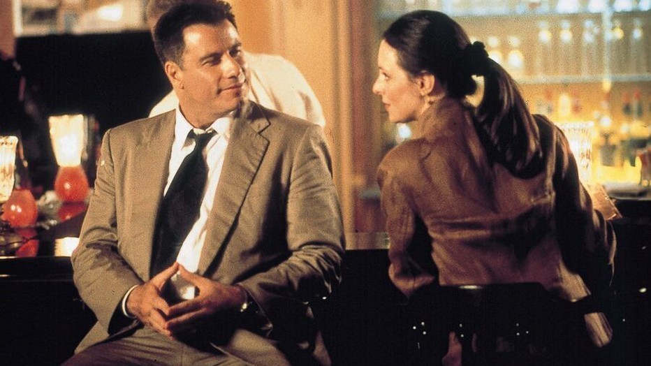 Madeleine Stowe en John Travolta in The General's Daughter Madeleine Stowe en John Travolta in The General's Daughter