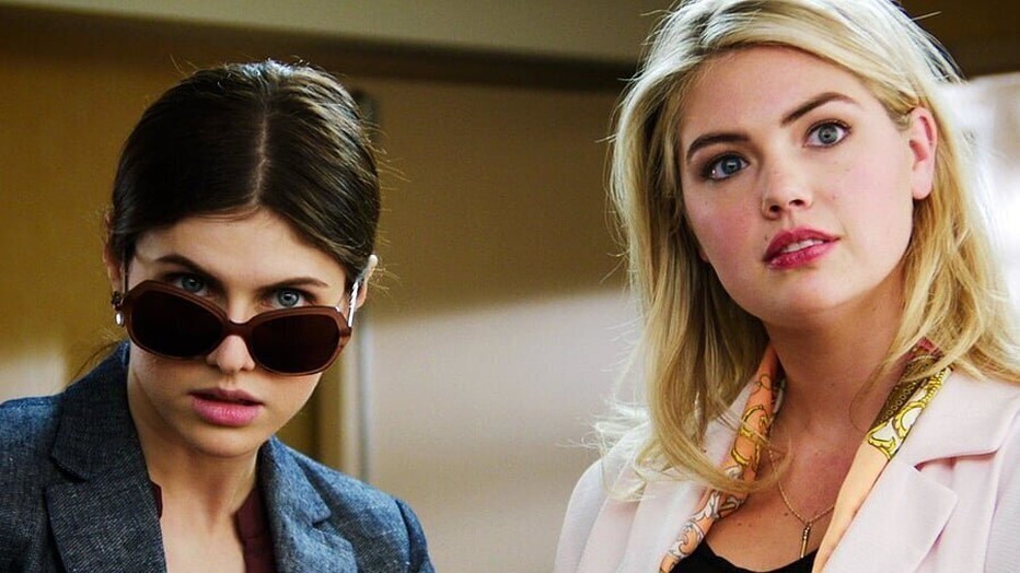 Kate Upton en Alexandra Daddario in The Layover Kate Upton en Alexandra Daddario in The Layover