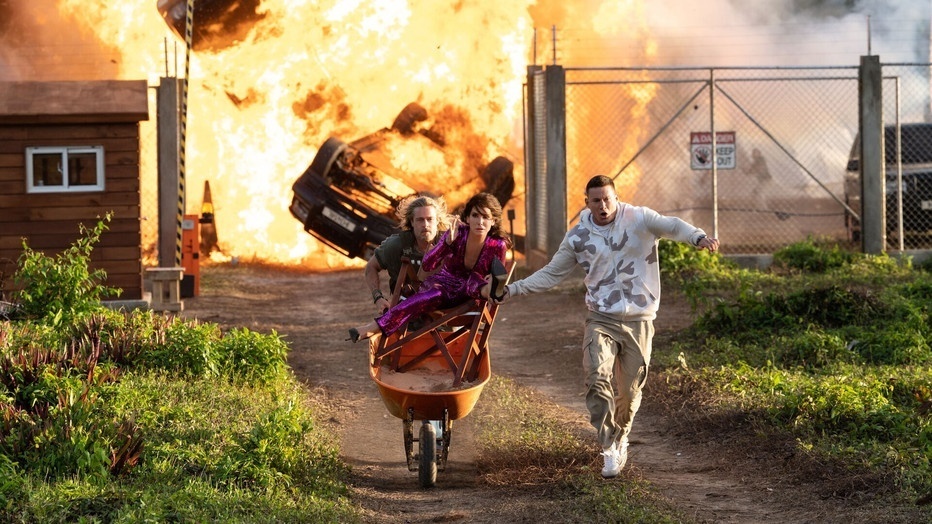 Sandra Bullock, Brad Pitt en Channing Tatum in The Lost City