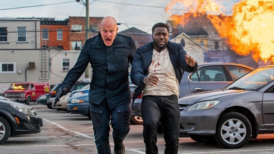 Woody Harrelson en Kevin Hart in The Man from Toronto