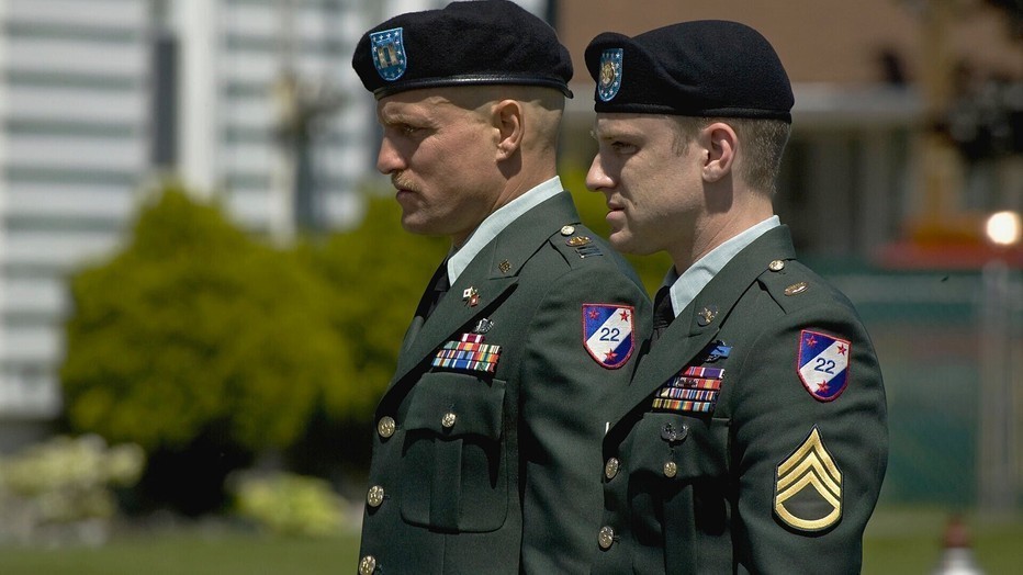 Woody Harrelson en Ben Foster in The Messenger