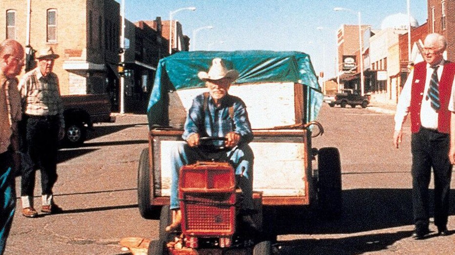 Richard Farnsworth in The Straight Story