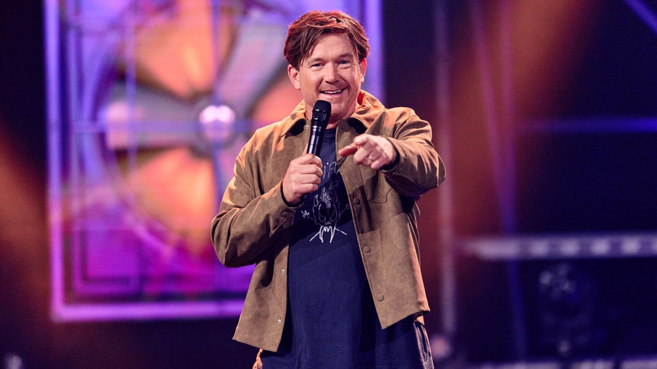 Johnny de Mol tijdens The Tribute: Battle of the Bands