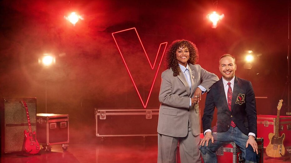 Jamai Loman en Quinty Misiedjan presenteren seizoen 12 van The Voice Kids