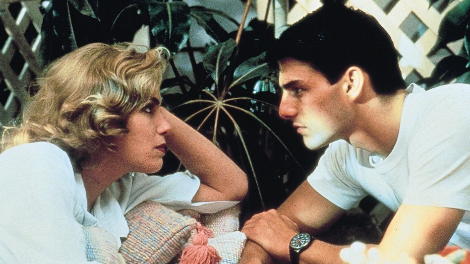 Kelly McGillis als Charlie en Tom Cruise als Pete 'Maverick' Mitchell in Top Gun