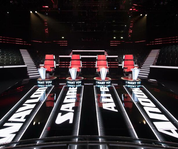 Uitkomst The Voice-onderzoek: 'Flirterige, fysieke en knuffelige sfeer' bij het programma