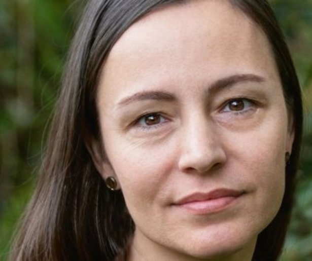 Ex-guerrillastrijder Tanja Nijmeijer te gast bij Jinek