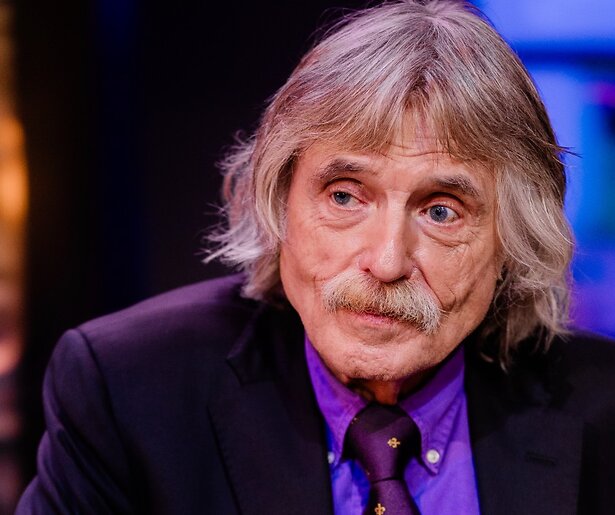 Johan Derksen tóch aanwezig bij Vandaag Inside-uitzendingen vanuit Curaçao