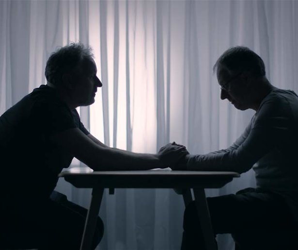 Netflix-Tip: De bizarre documentaire Tell Me Who I Am