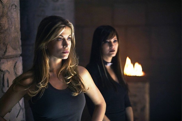 Noah Wyle doet Indiana Jones na