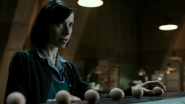 Sally Hawkins valt voor watermonster