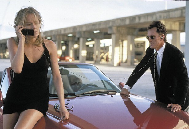 Sylvester Stallone helpt Sharon Stone